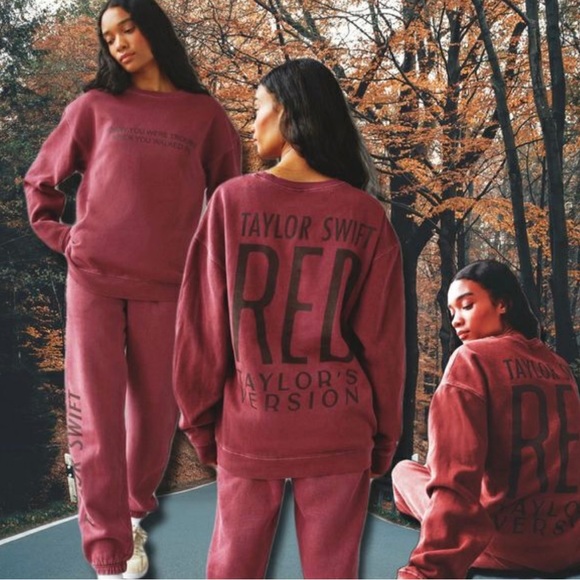 NEW Red (Taylor’s Version) UO Exclusive Oversized Sweatshirt Maroon - Size S - Picture 2 of 3